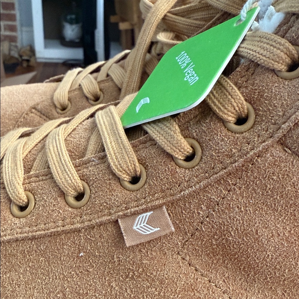 Cariuma Unisex OCA High Therma Suede Lace Up High Top Sneakers 13 - Picture 8 of 11